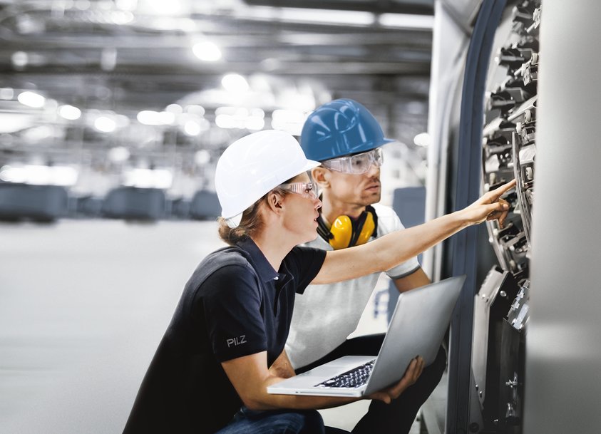 Pilz auf der maintenance Dortmund, Halle 4, Stand A31-4 - Komplettlösungen für effiziente und sichere Instandhaltung